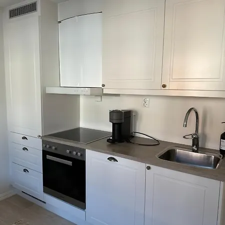 Cosy 2-Rooms Apartment In The City Center Tromso Exterior photo